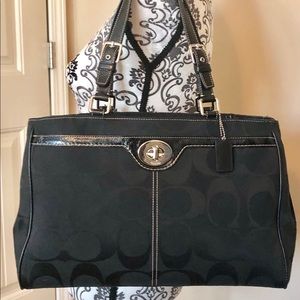 Coach Hamptons Carryall Tote Bag F14416